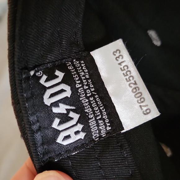 AC/DC womans distressed black and gray ball cap - Picture 6 of 14